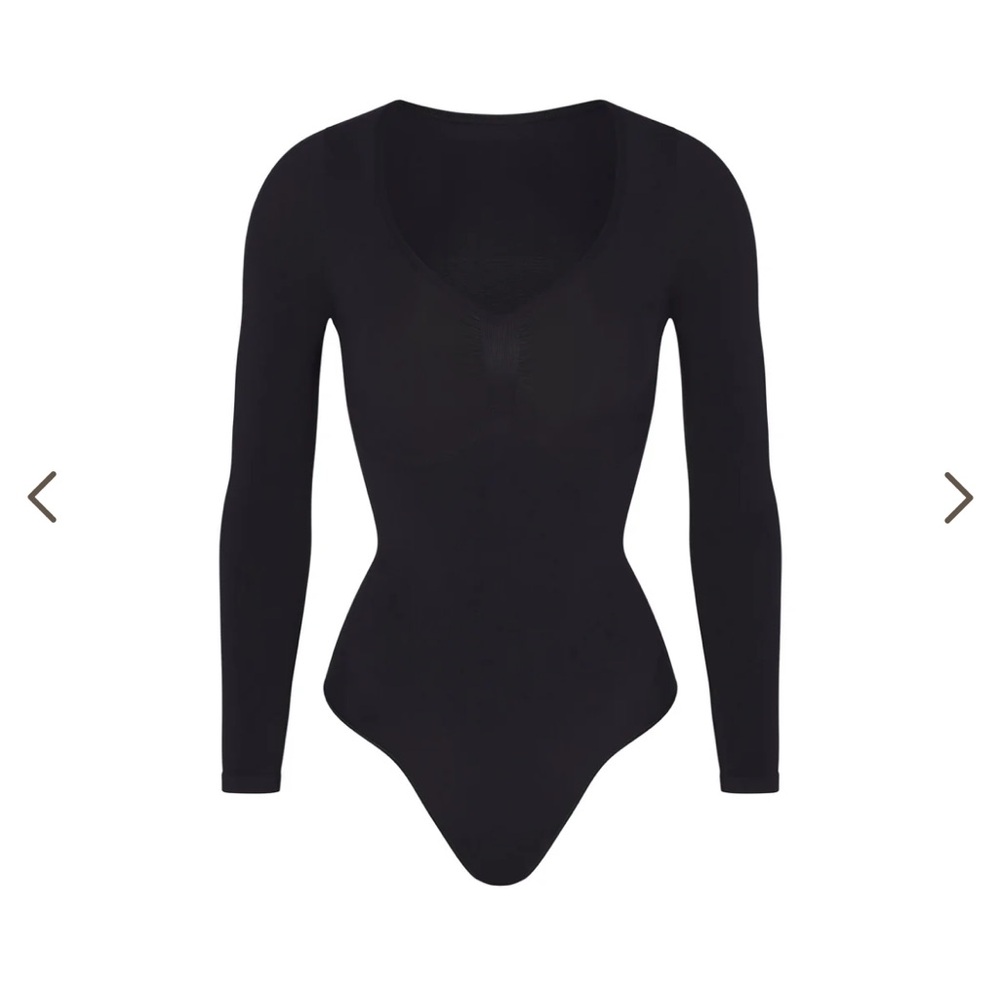 NWOT SKIMS BODYSUIT- XS